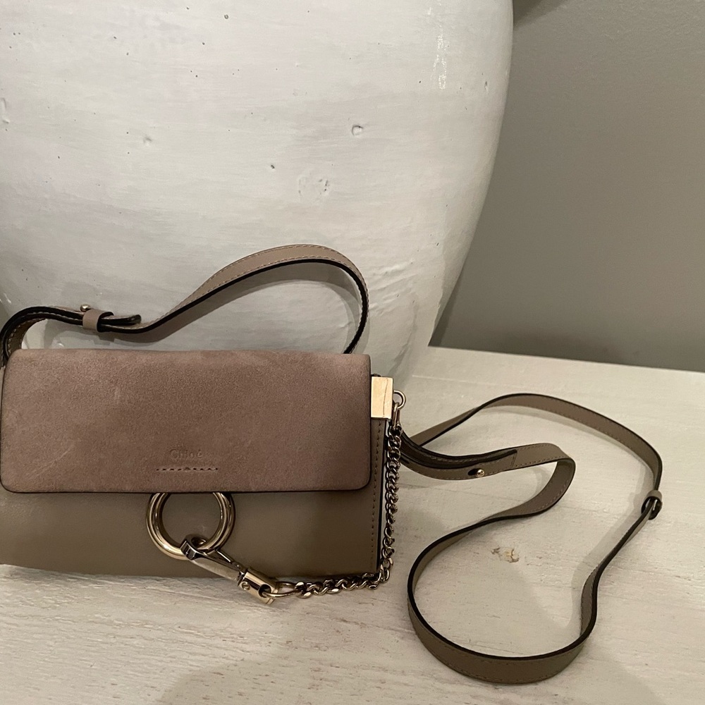 Chloe mini shoulder bag, with dust bag, like new, grey color